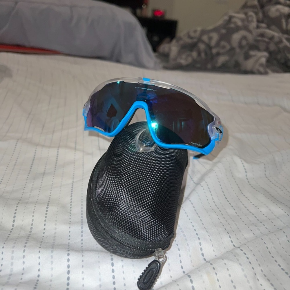 Men’s Oakley jawbreaker glasses